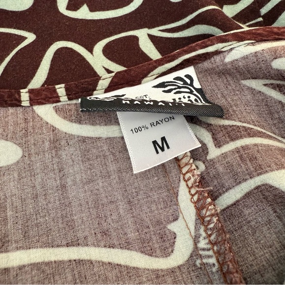 Manuhealii blouse top v-neck 3/4 sleeve size Medium - Picture 10 of 10